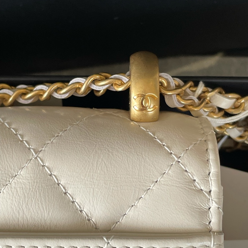 New Chanel Perfect Fit Adjustable Woc White Gold - Picture 5 of 11